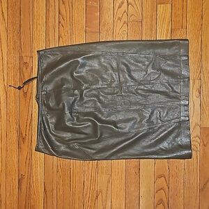 Gucci Black Leather Skirt with Slit Size 46 or 8/10 US